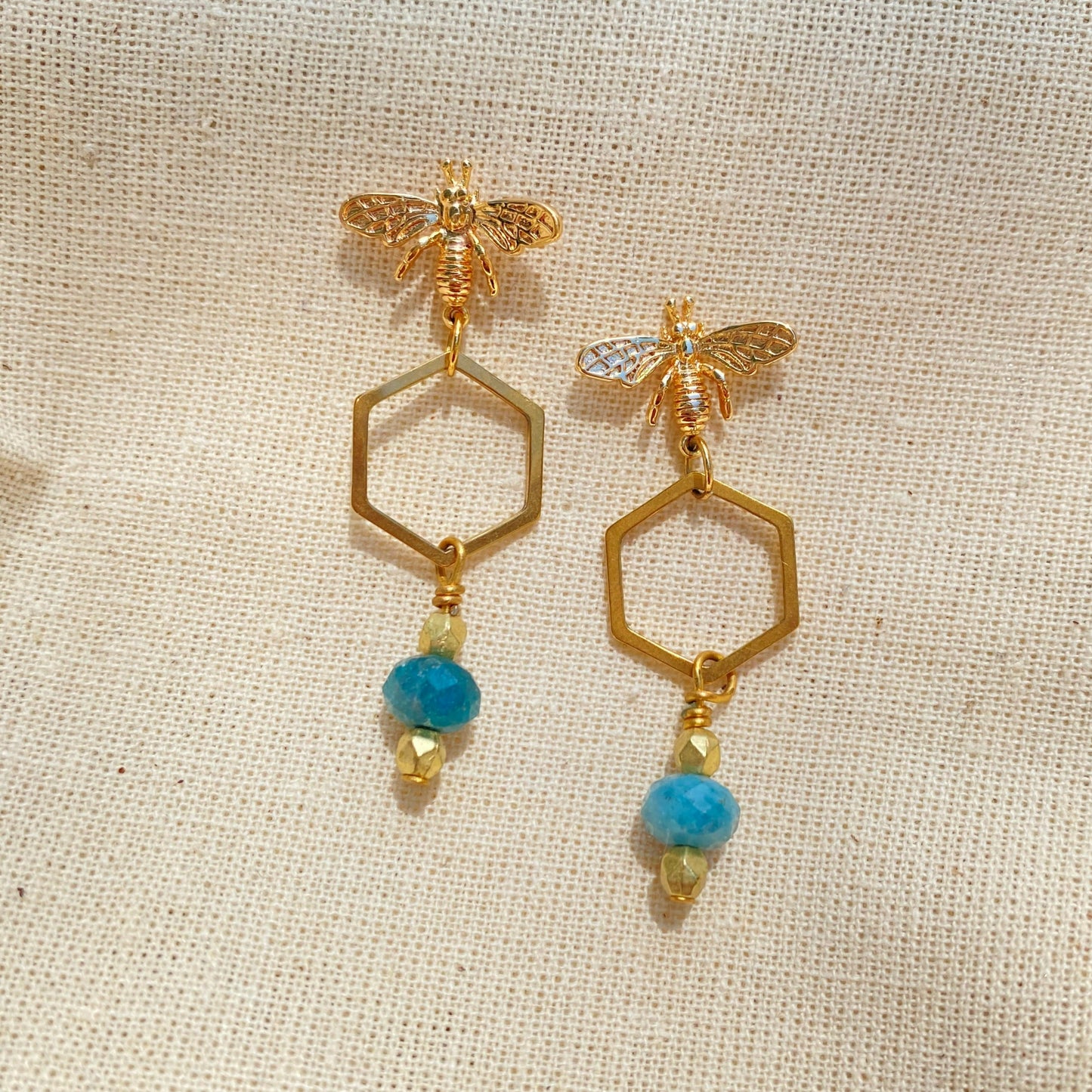 Ocean Linked Bee stud earrings