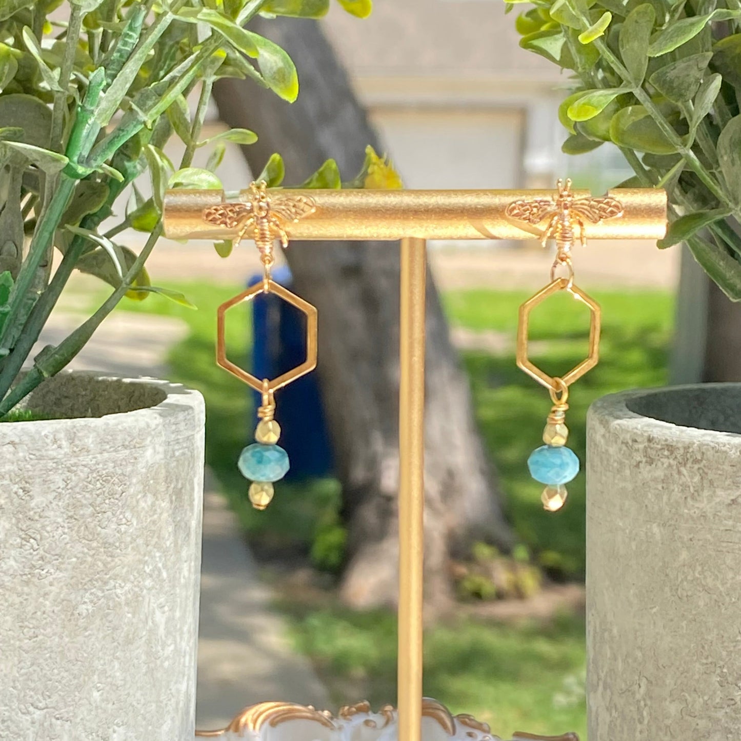 Ocean Linked Bee stud earrings